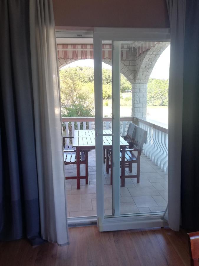 Apartmani Danijela Tomicic โลปาร์ ภายนอก รูปภาพ